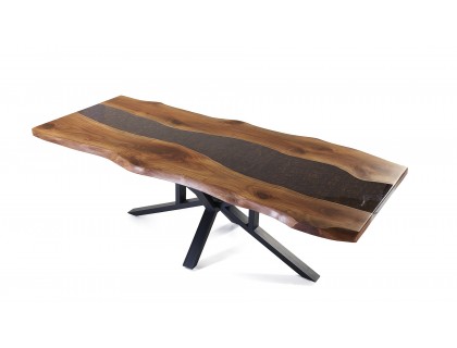 Ceviz ekli masa epoxy.